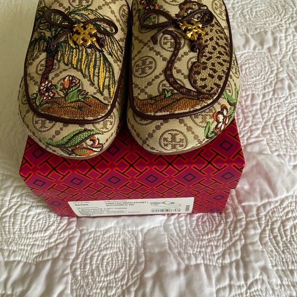 TORY BURCH T MONOGRAM SHEARLING CHARM MULES - Picture 7 of 9